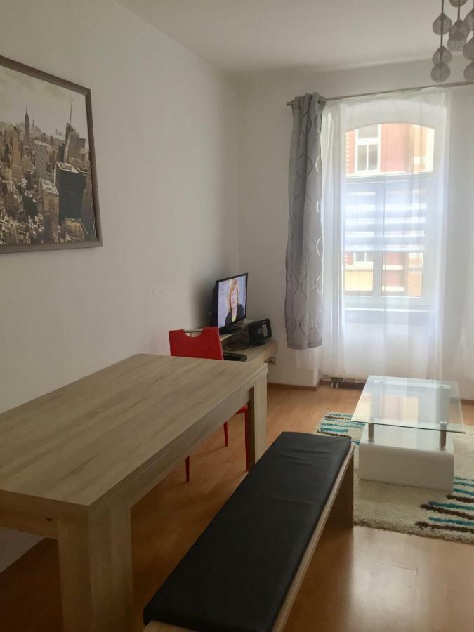 Ferienwohnung Am Schmidtstedter Knoten Erfurt Bagian luar foto