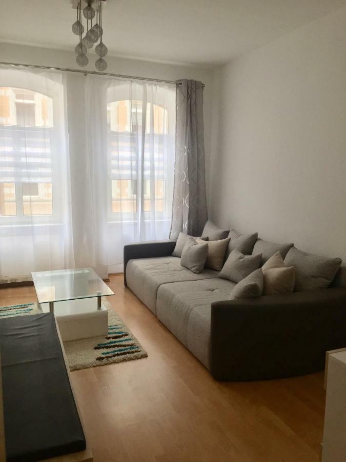 Ferienwohnung Am Schmidtstedter Knoten Erfurt Bagian luar foto
