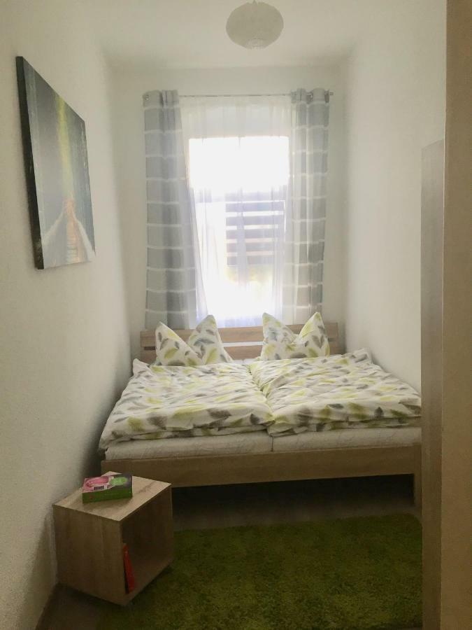 Ferienwohnung Am Schmidtstedter Knoten Erfurt Bagian luar foto