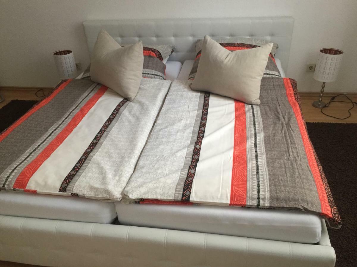 Ferienwohnung Am Schmidtstedter Knoten Erfurt Bagian luar foto